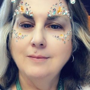 Meet your Posher, Carol